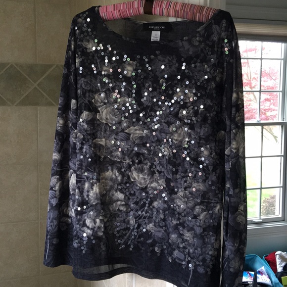 Jones New York Other - JONES NEW YORK gorgeous spring top.